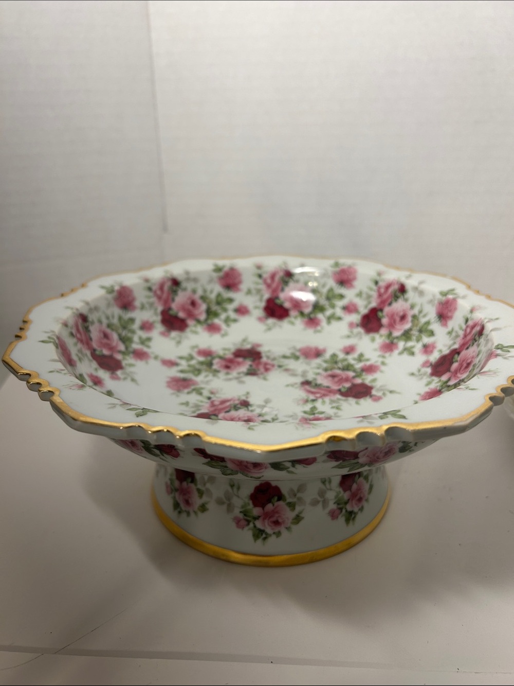 Lefton Pink Rose Gold-Trim Pedestal Berry Bowl